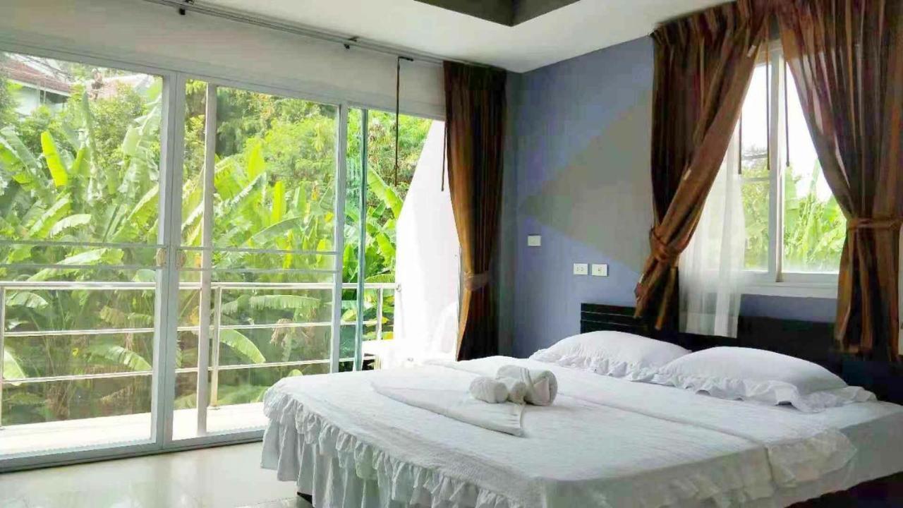 Wechat Inn Patong Exterior photo