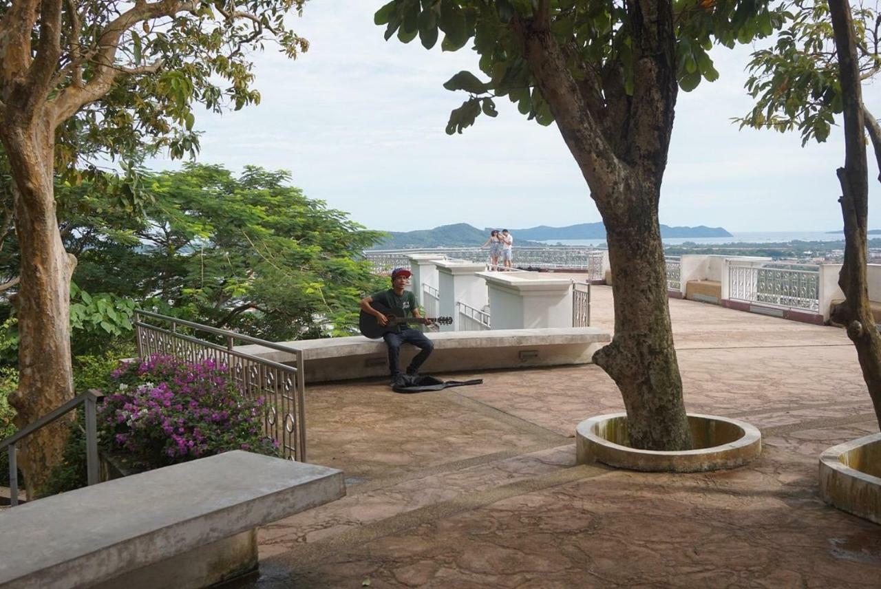 Wechat Inn Patong Exterior photo